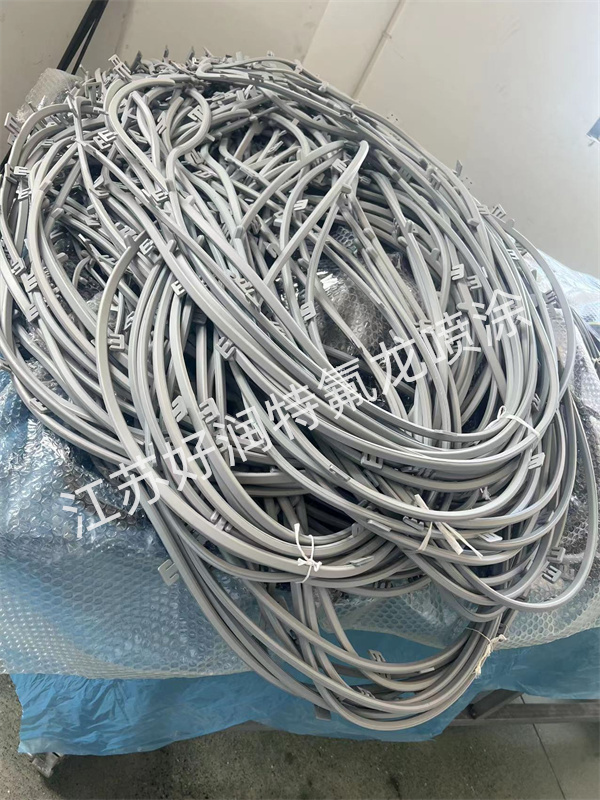 铁氟龙喷涂加工和特氟龙喷涂加工有什么区别